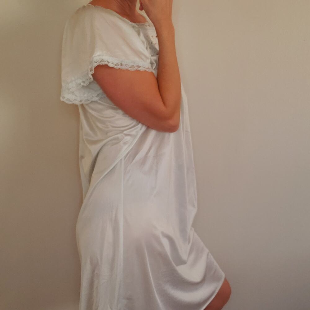 Vintage Nylon Midi Length Nightgown Baby Blue Embroidered Short Sleeve Sz Small